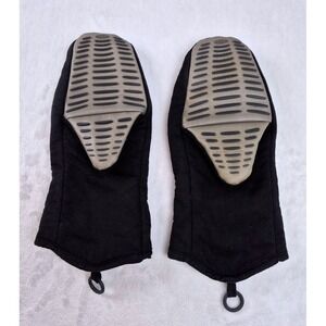 OXO Good Grips Silicone Pot Holder Pair Black Heat Resistant Kitchen Mitts 1323